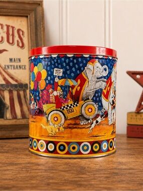 Vintage 1997 Trail’s End Colossal Circus Popcorn Tin